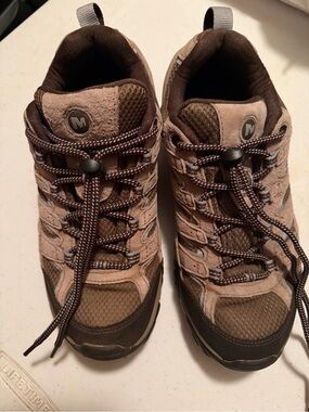 Merrell Brown and Tan Women's Winter/Rain Boots